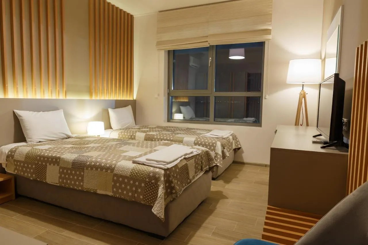 Hotel Frigopan contacts