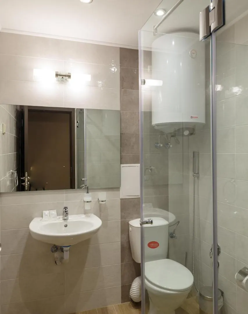 Hotel Frigopan Plovdiv 2*,